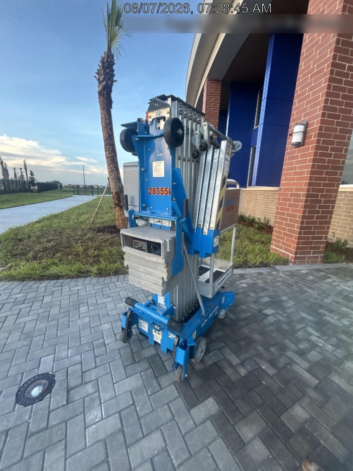 2022 GENIE AWP-30S DC
