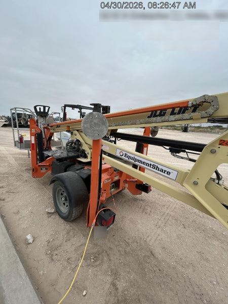 2022 JLG T350