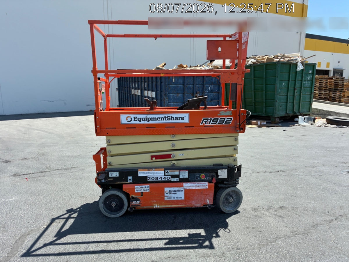 2022 JLG R1932