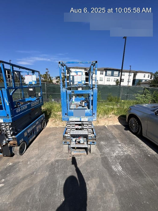 2020 Genie GS-1930 Solid Non Marking Tires, Beacon, Folding rails with half height swing gate