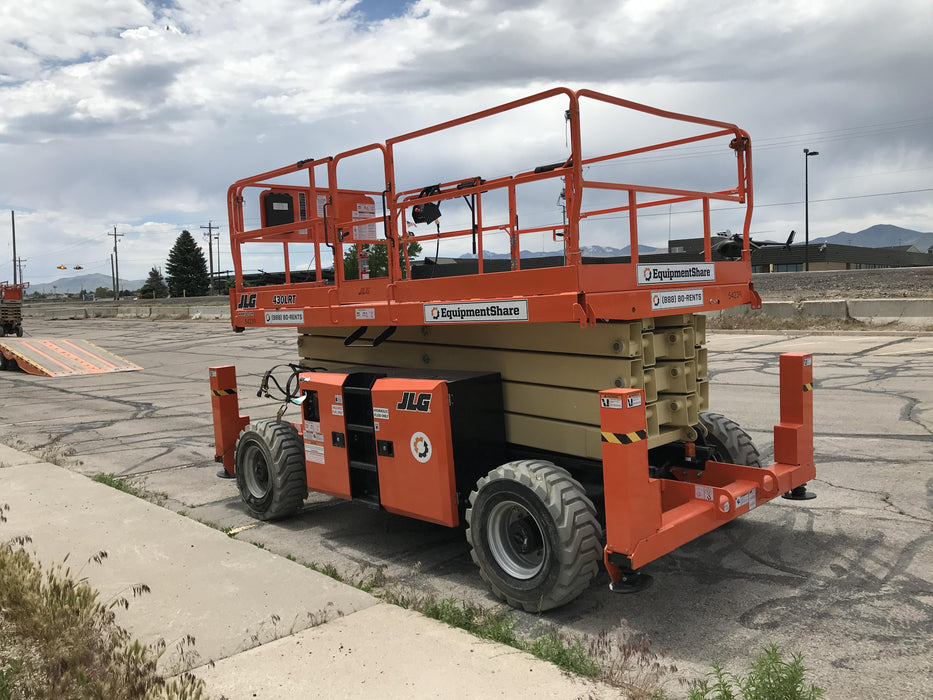 2020 JLG 430LRT