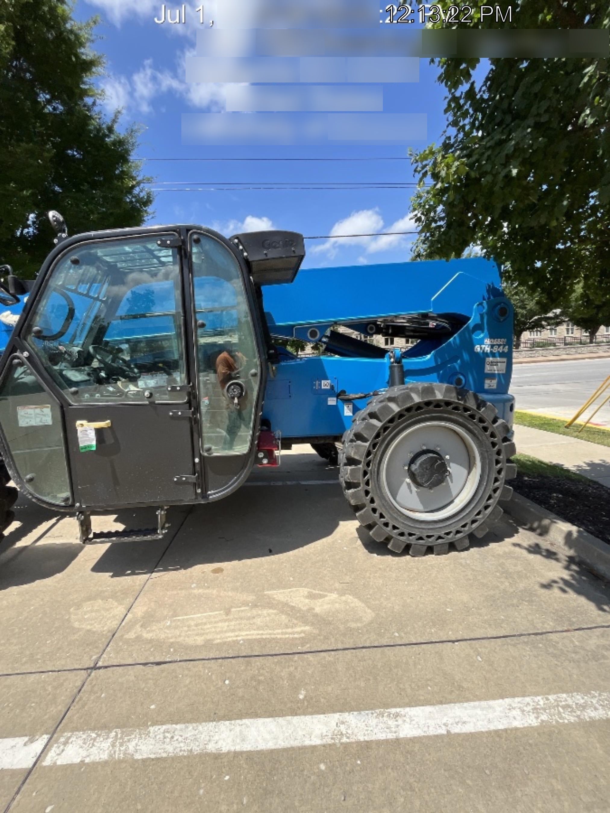 2022 GENIE GTH-844