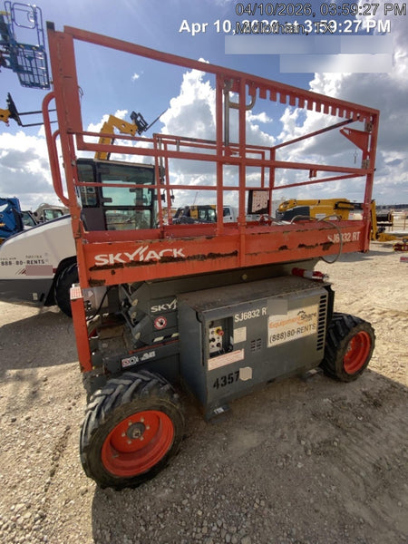 2017 SKYJACK SJ6832 RT