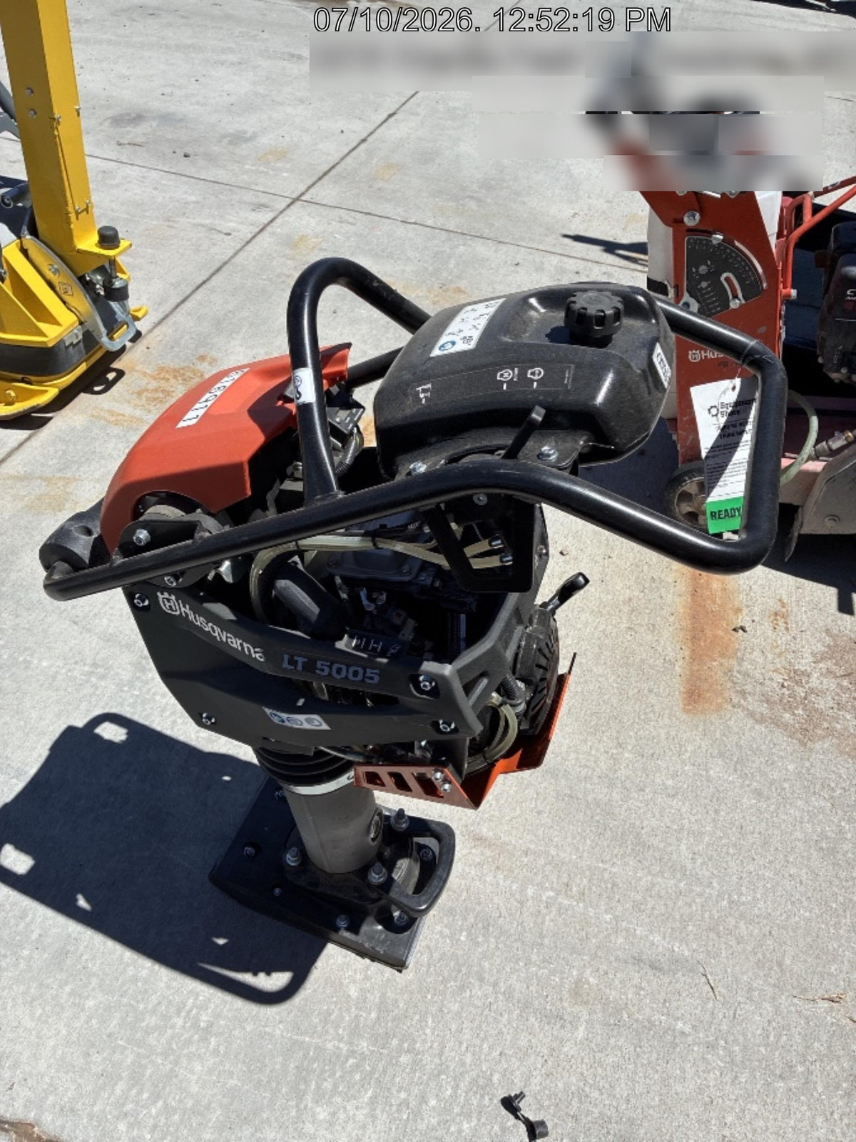2025 HUSQVARNA LT5005
