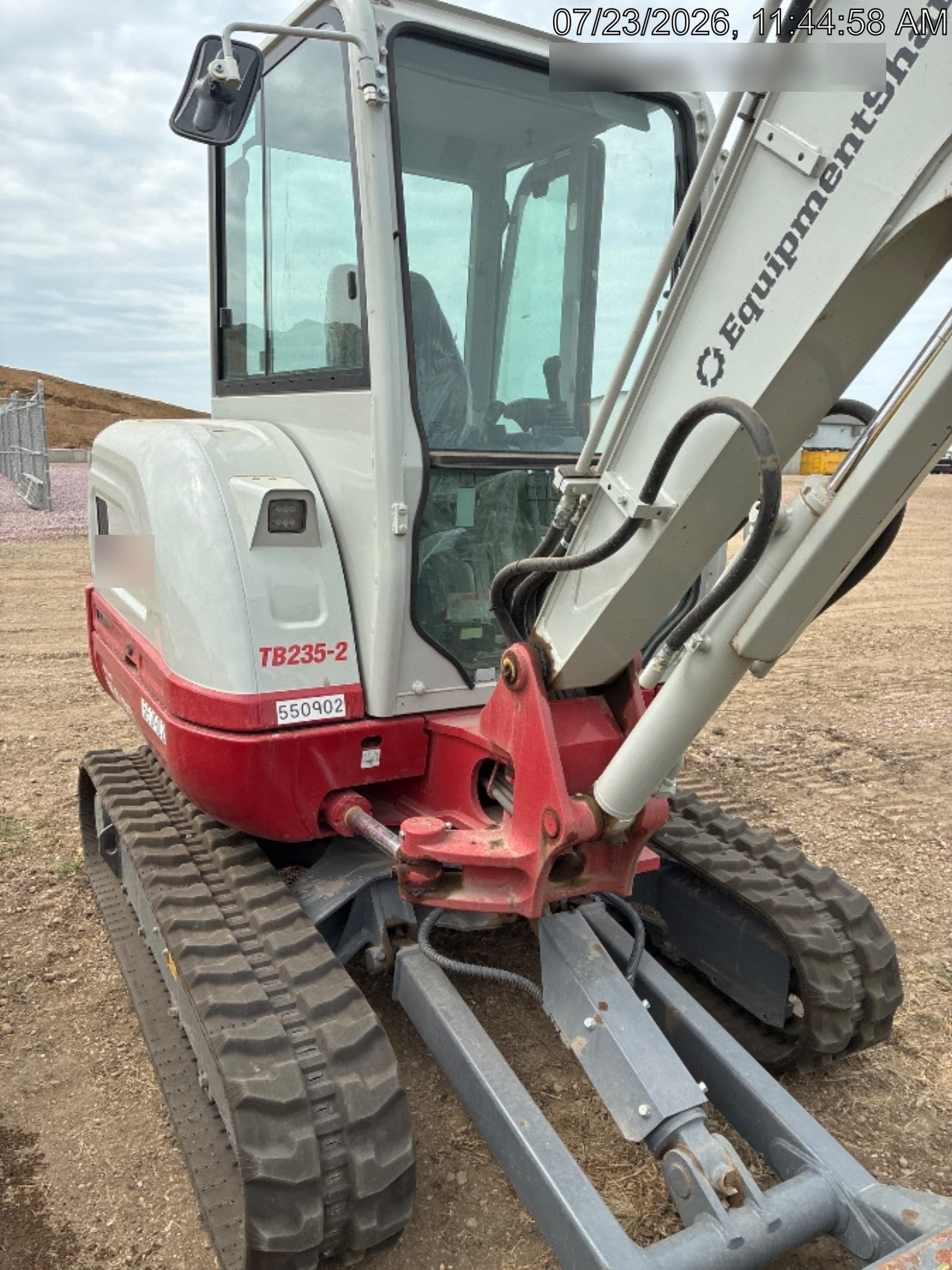 2025 TAKEUCHI TB235-2CR