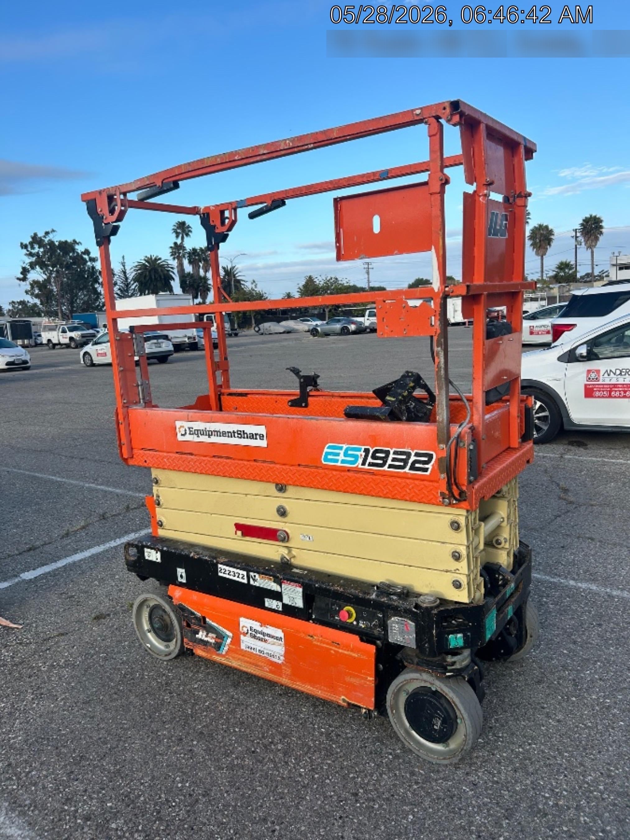 2022 JLG ES1932
