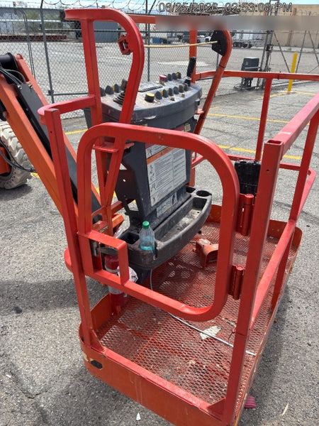 2021 JLG 340AJ