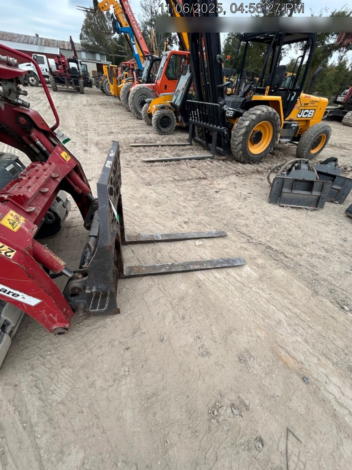2020 EMKAY 48" Pallet Forks - Emkay