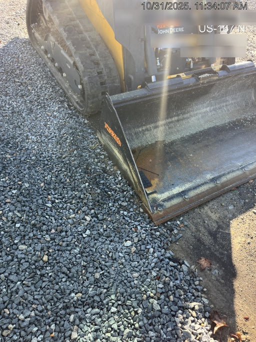 2025 JOHN DEERE 72" Skid Loader Bucket - John Deere C72