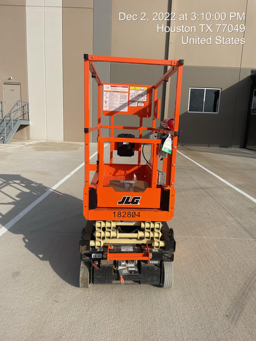 2021 JLG ES1330L