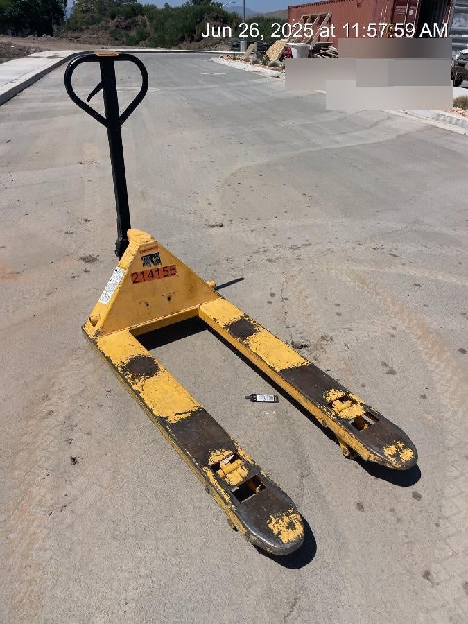 2022 CROWN 5,500lb Manual Pallet Jack - Crown