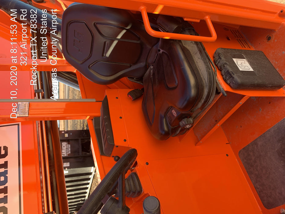 2020 Skytrak 8042 74 Hp, FF Tires, Work Lights, Beacon, Aux Hydraulics, Back up Alarm, Lifting Eye, ES Decals