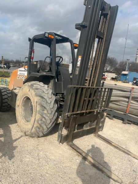 2023 CASE 588H