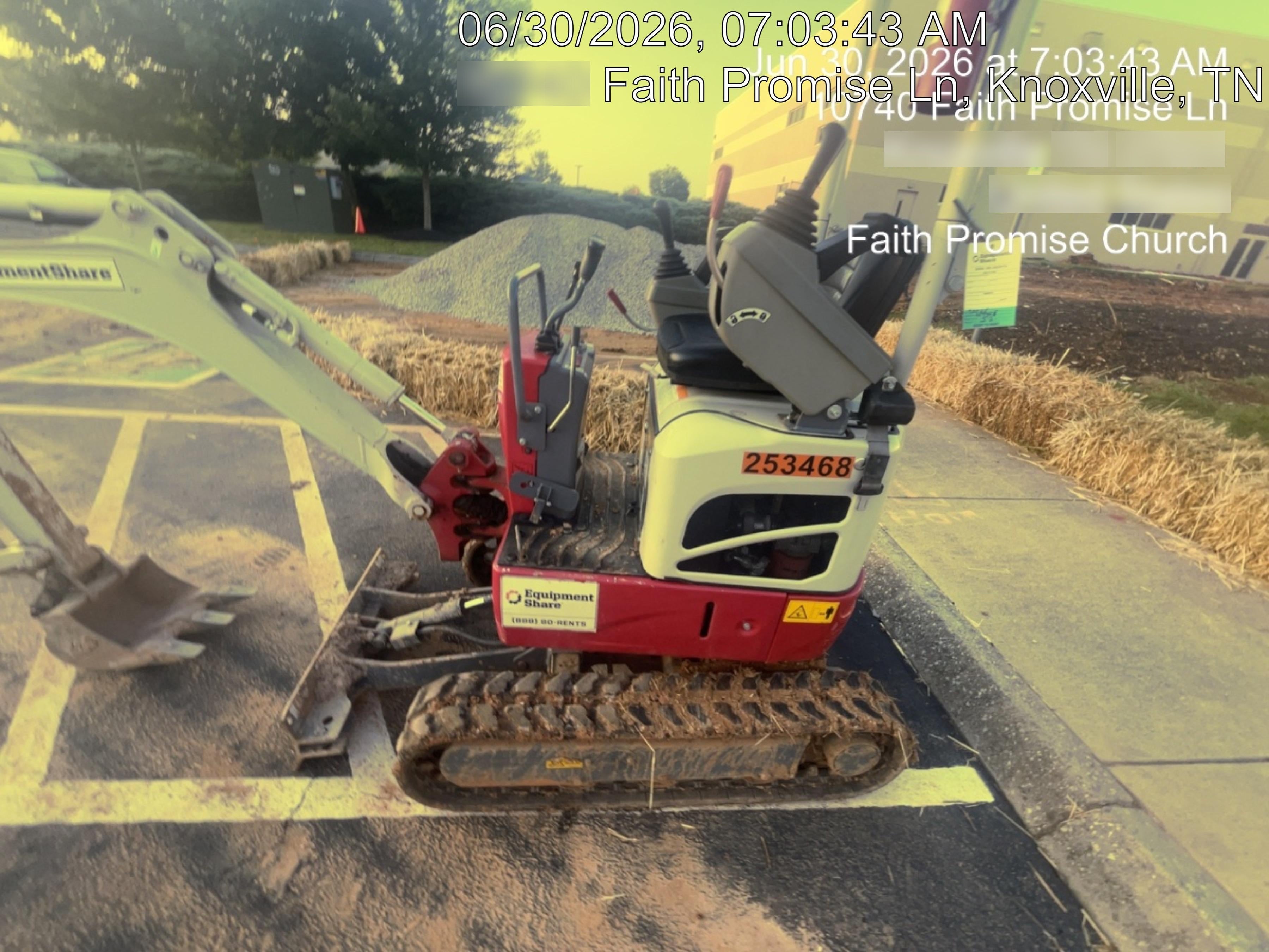 2022 TAKEUCHI TB210R