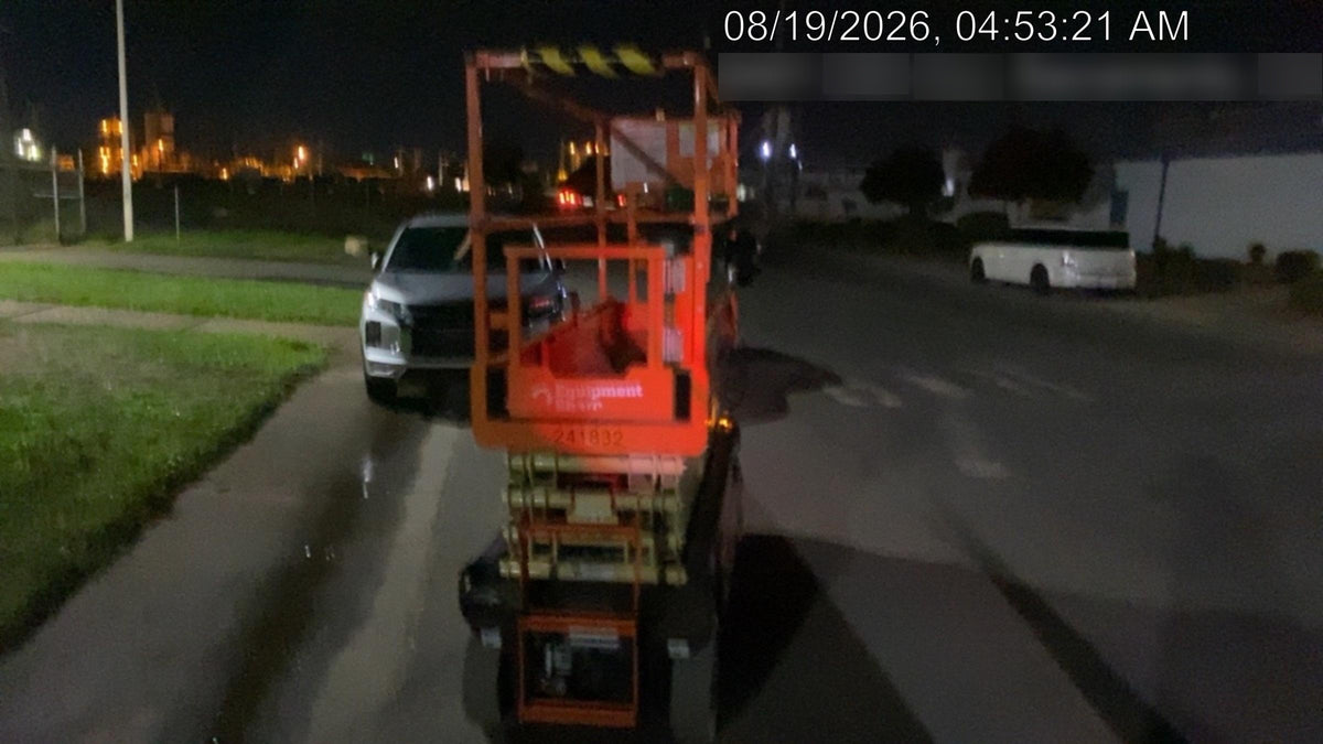 2022 JLG ES2632