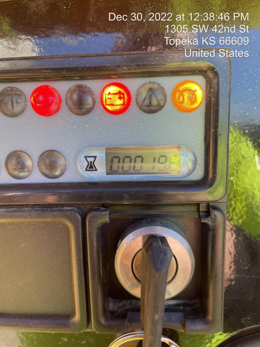 2022 Vac-Tron LP573XDT T4 Koehler Diesel Engine, 500 Gallon Debris Tank, x2 100 Gallon Water Tanks