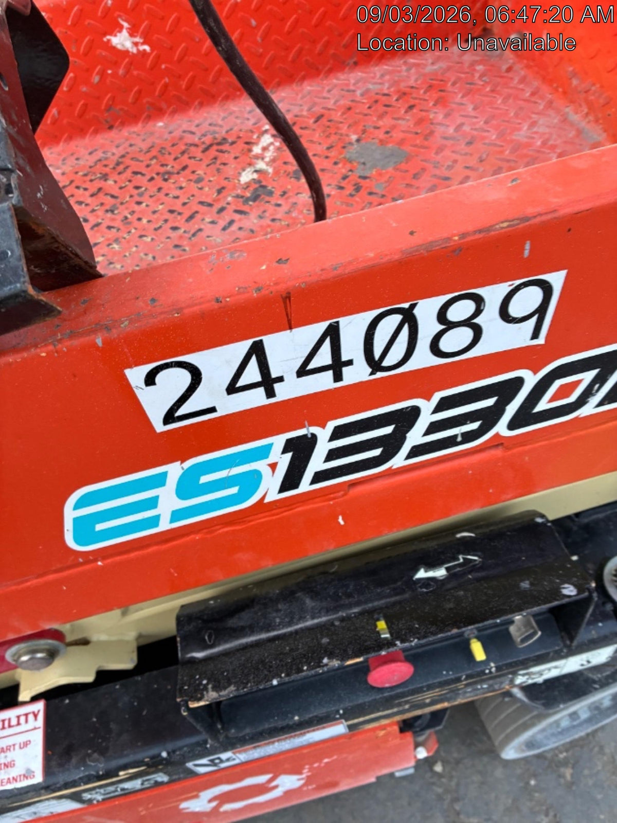 2022 JLG ES1330L