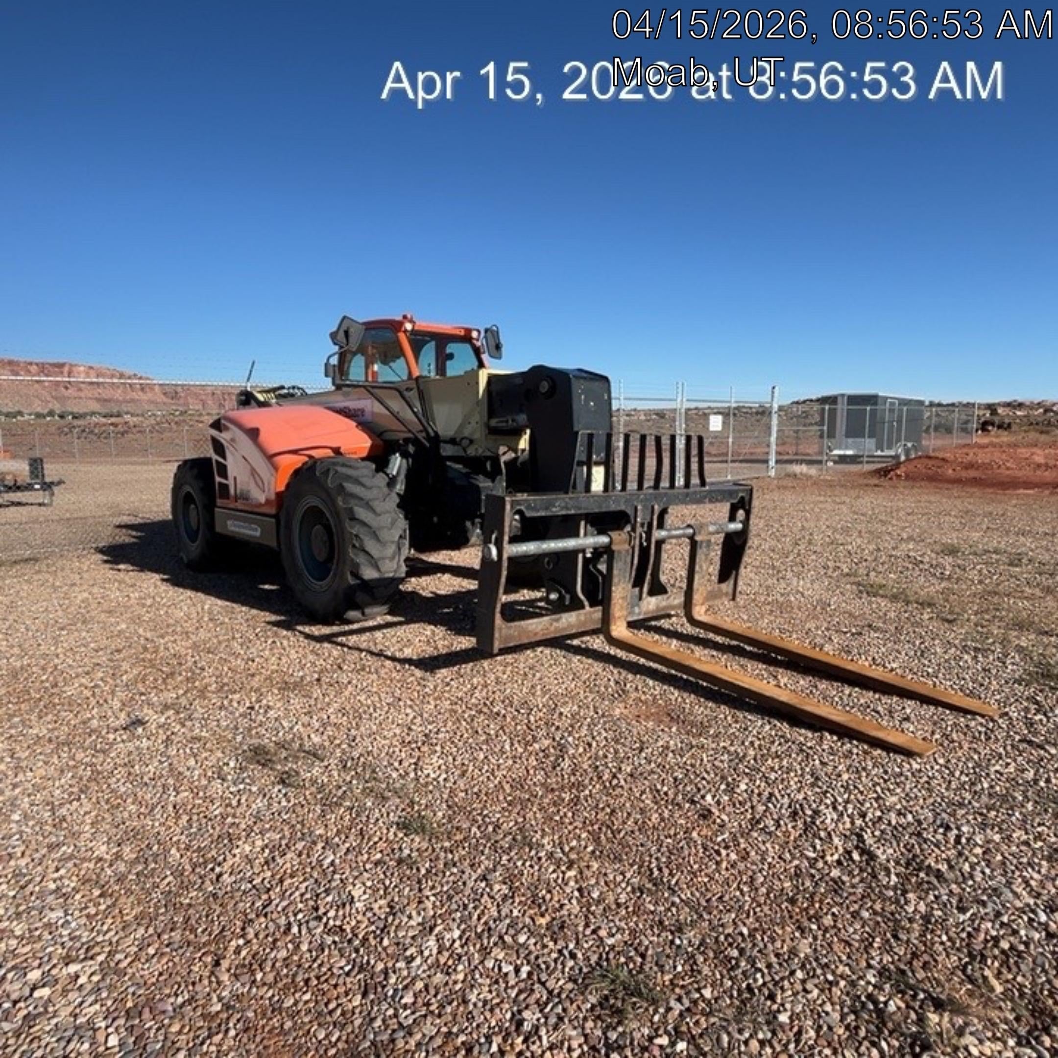 2021 JLG 1732