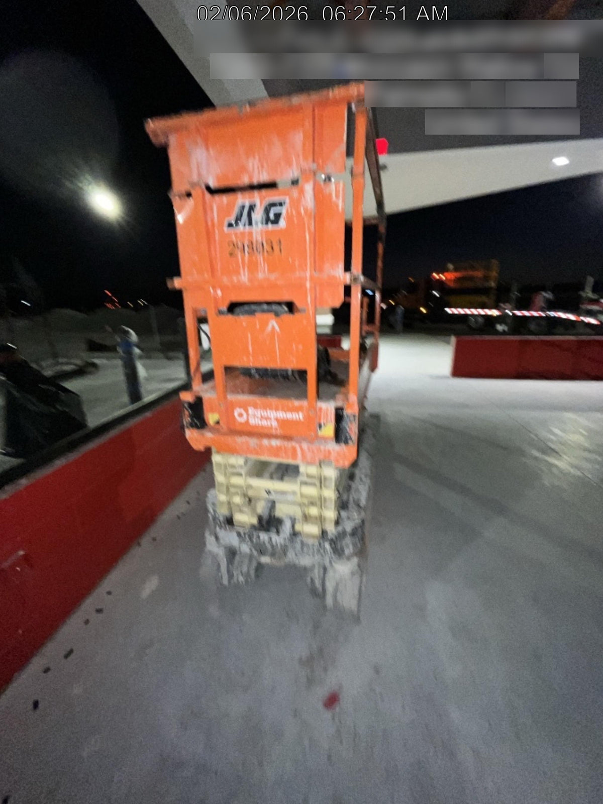 2023 JLG ES1932