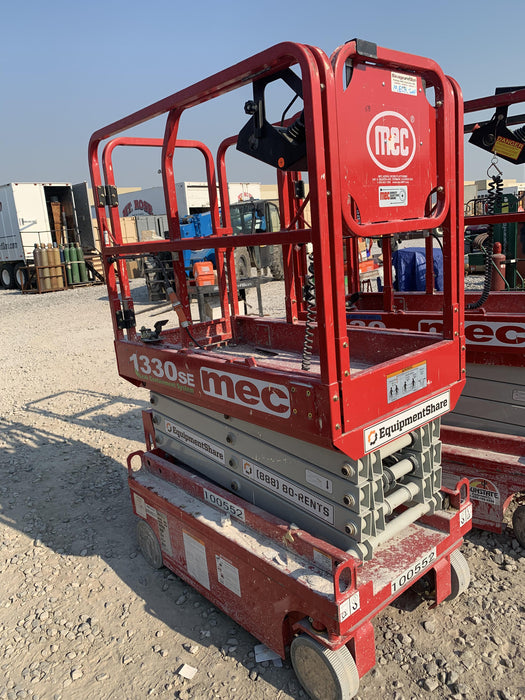 2020 MEC 1330SE Solid NM Tires, Steel Swing out Doors, LCS, Beacon, 900W Invertor