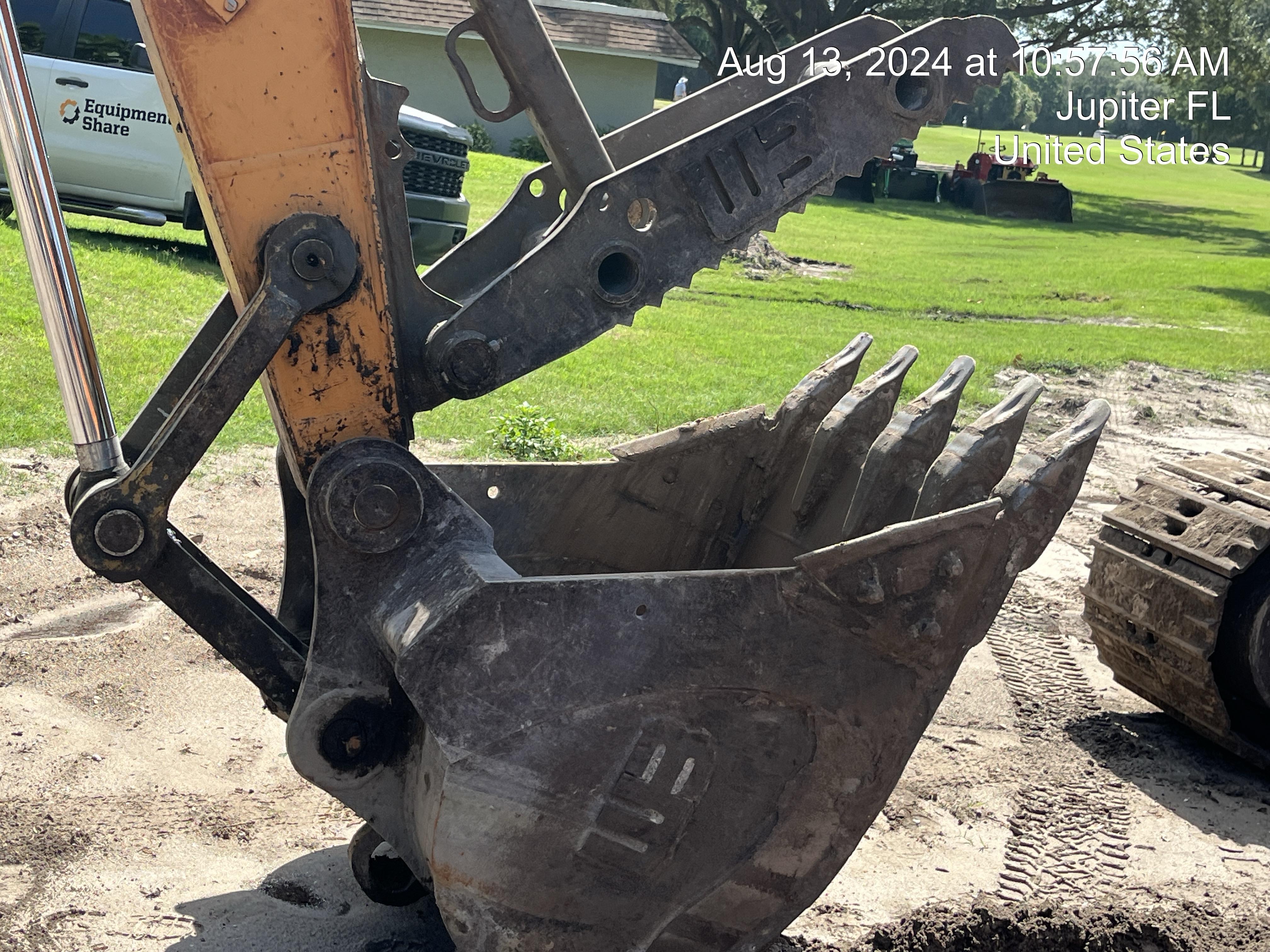 2019 WERK-BRAU 36" Bucket, 15K-19K Excavator - Werk-Brau