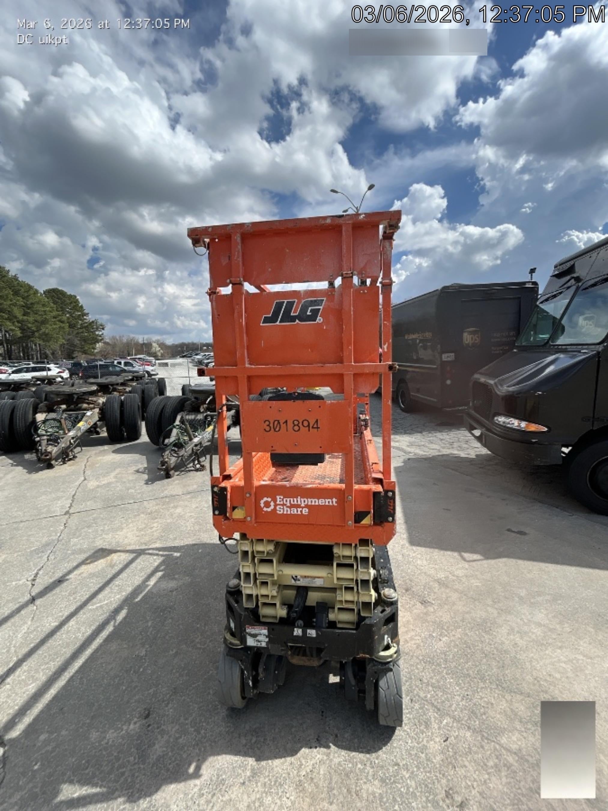 2023 JLG ES1932