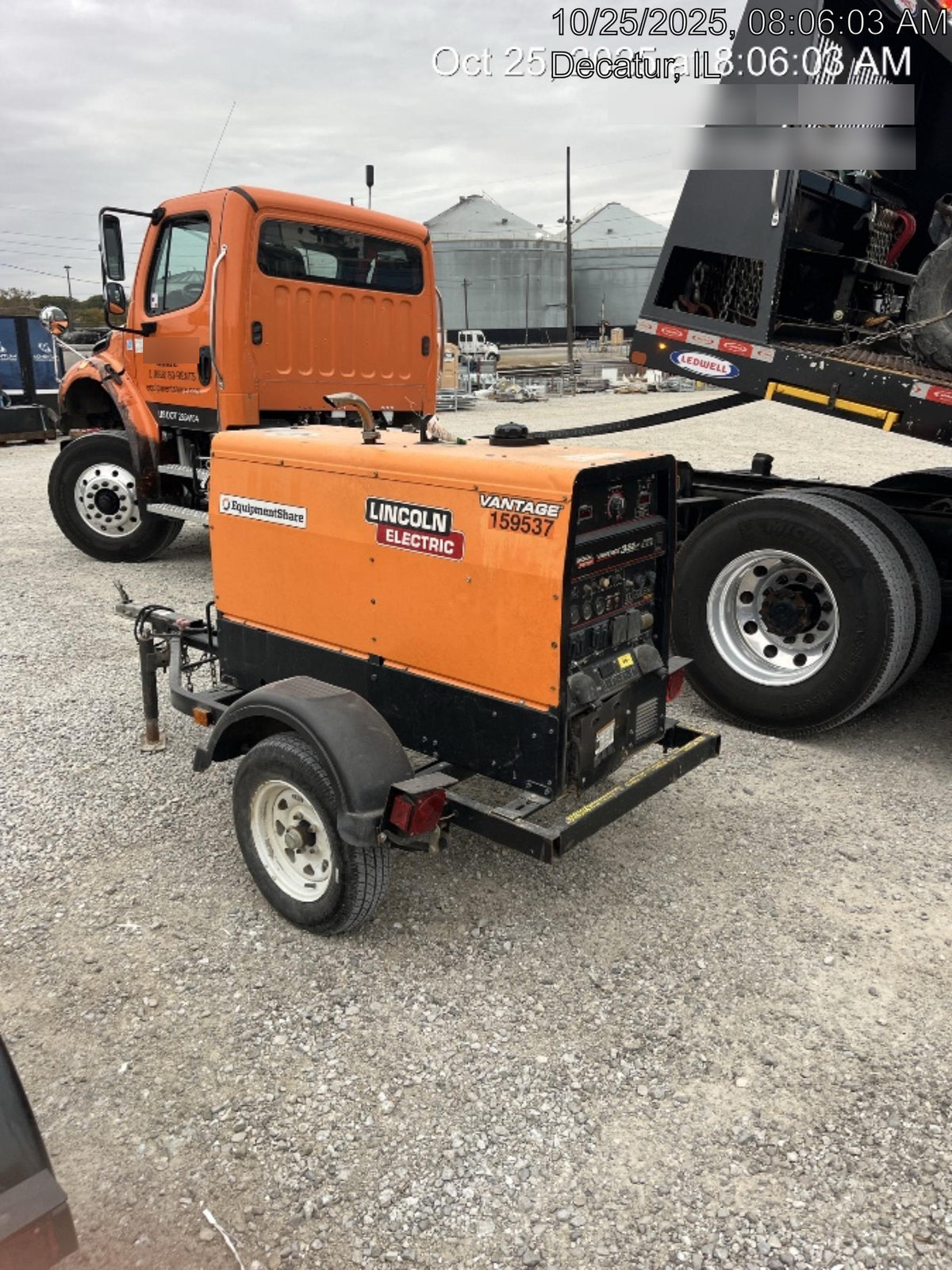 2021 Lincoln Electric Vantage 322 Vantage 322 Ready Pak 3 w/ Decals, ORANGE (includes trailer, cable rack, fender light kit) NO Telematics
