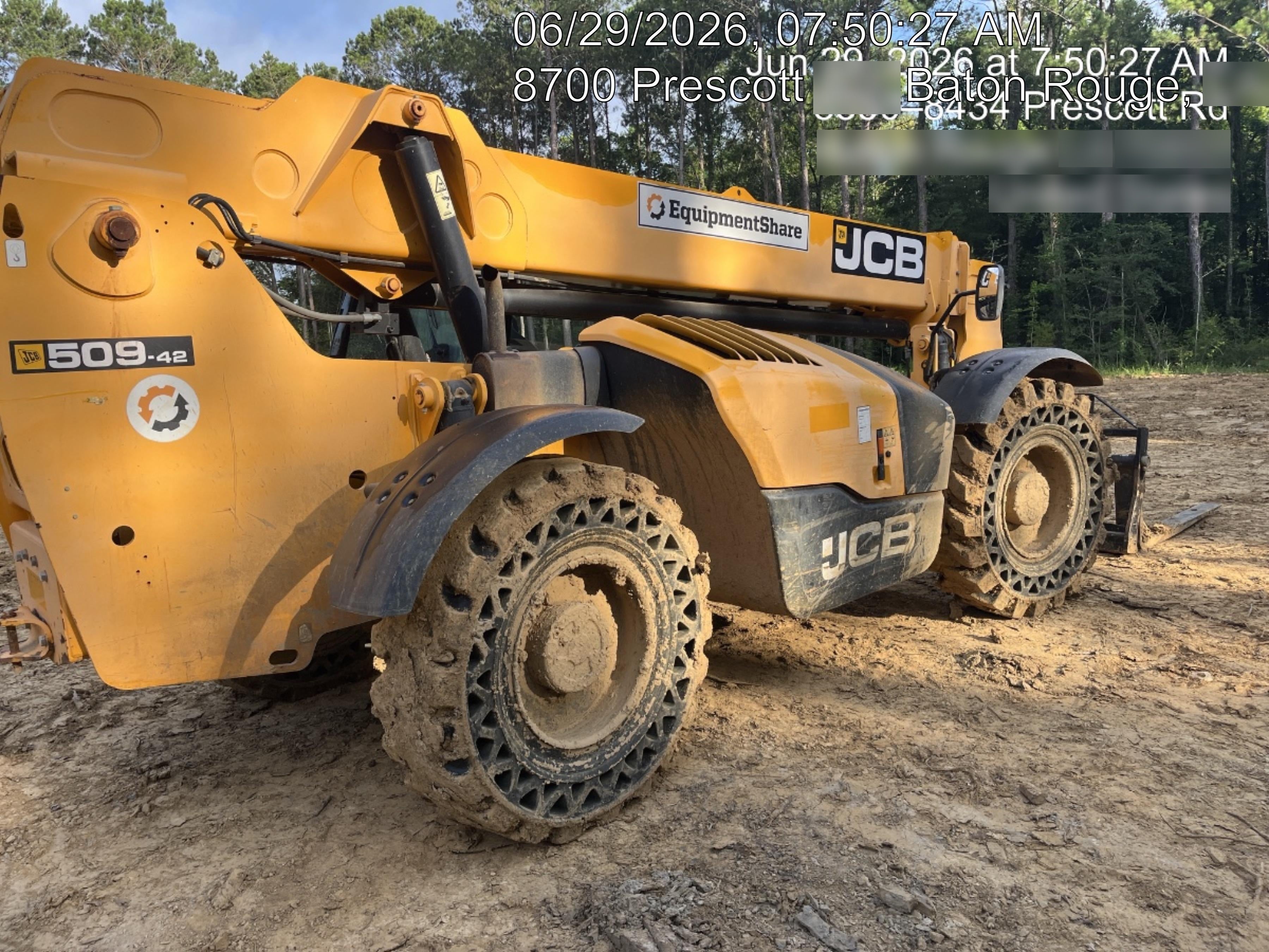 2019 JCB 509-42 Cab/Heat/Air, 74 HP, Solid Tires, STD Worklight, Beacon, Aux Hydraulics, Lifting Eye, Back up Alarm w/66" Carriage/60" Forks