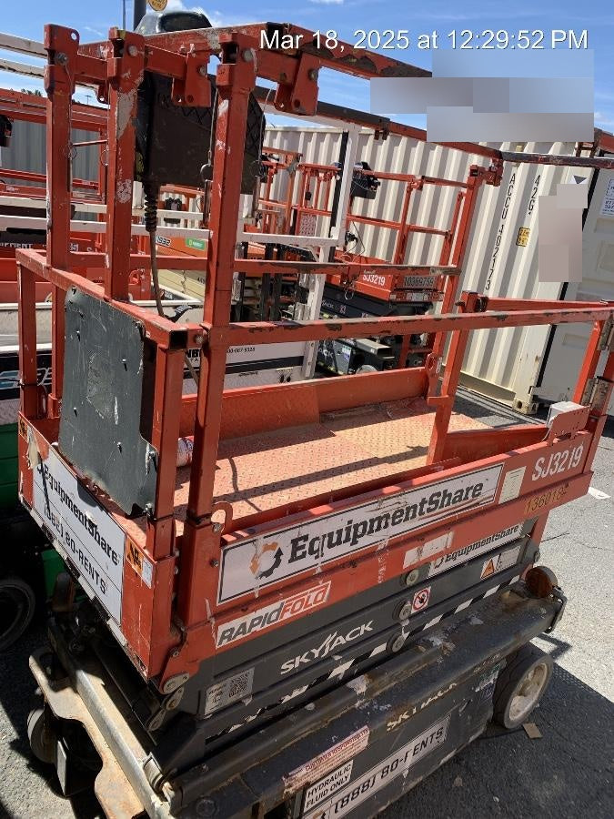 2021 SKYJACK SJ3219