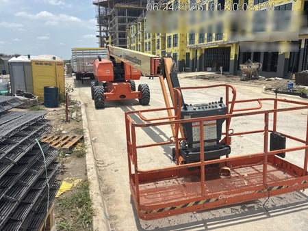 2023 JLG 860SJ
