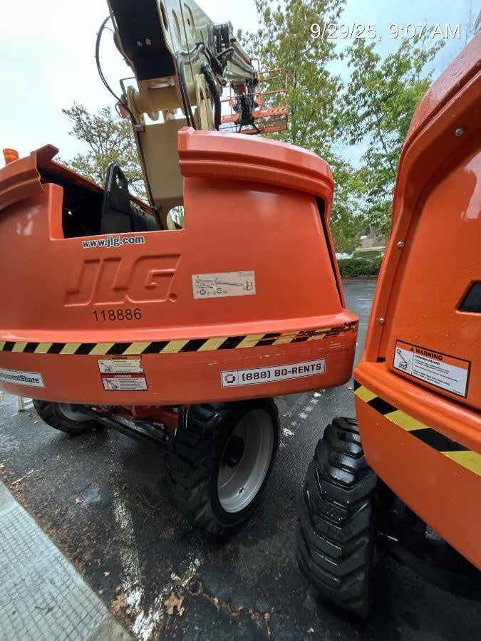 2021 JLG 600S