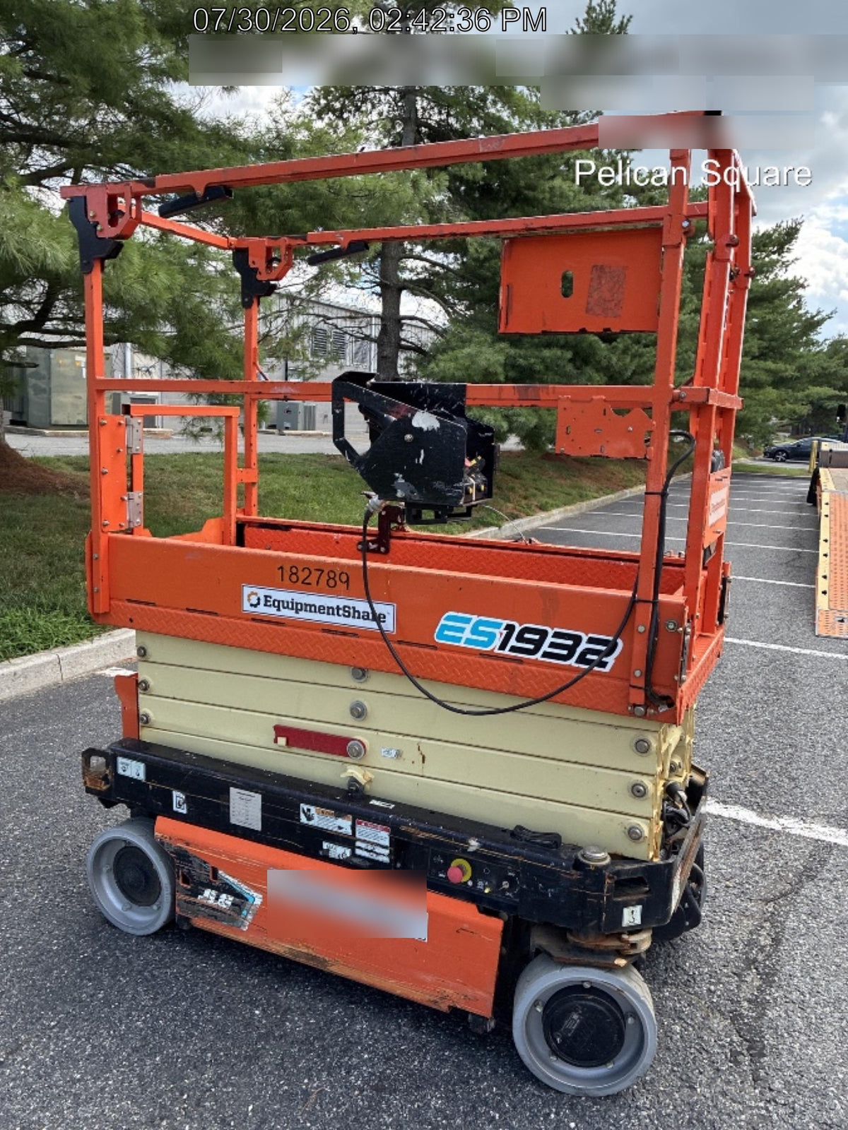 2021 JLG ES1932
