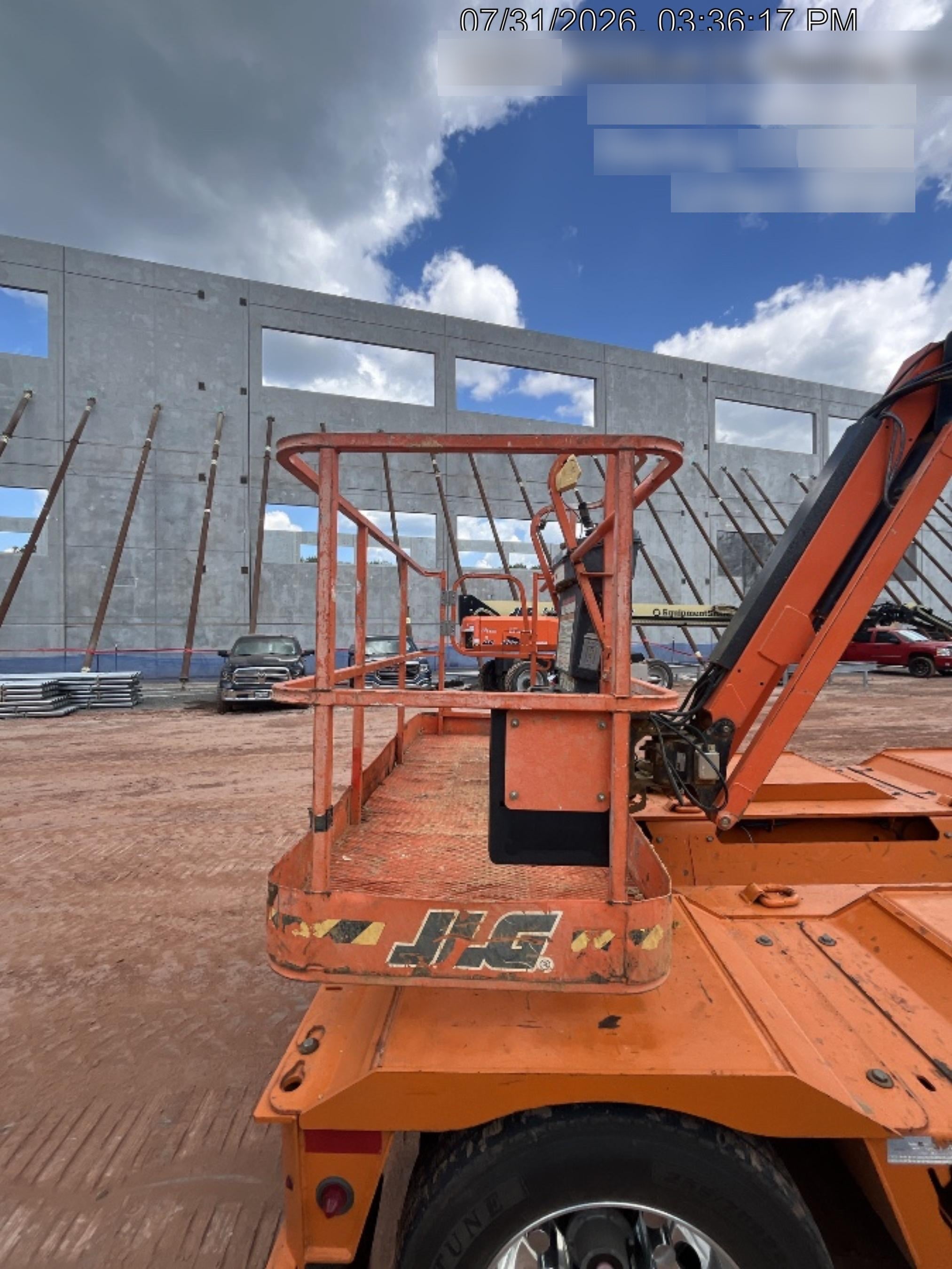 2022 JLG 860SJ