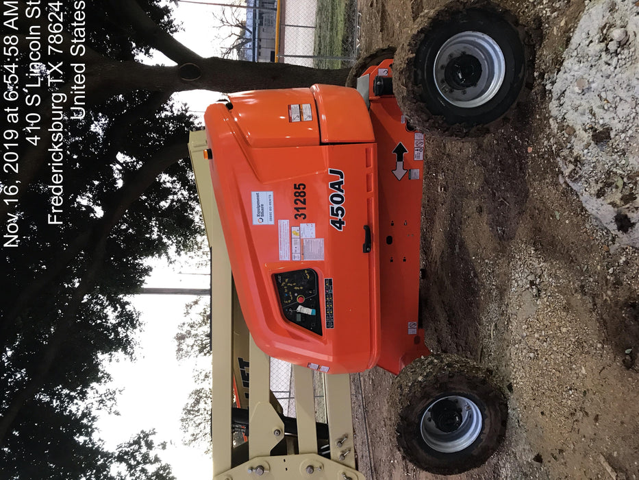 2019 JLG 450AJ