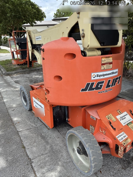 2019 JLG E400AJPN