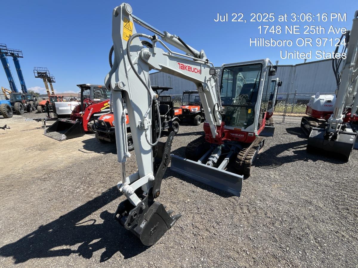 2025 TAKEUCHI TB235-2CR