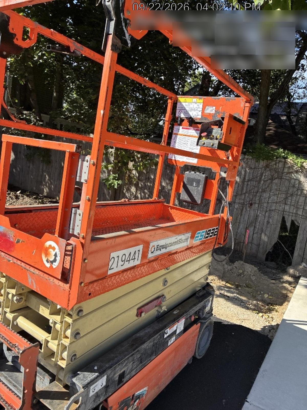 2022 JLG ES1932