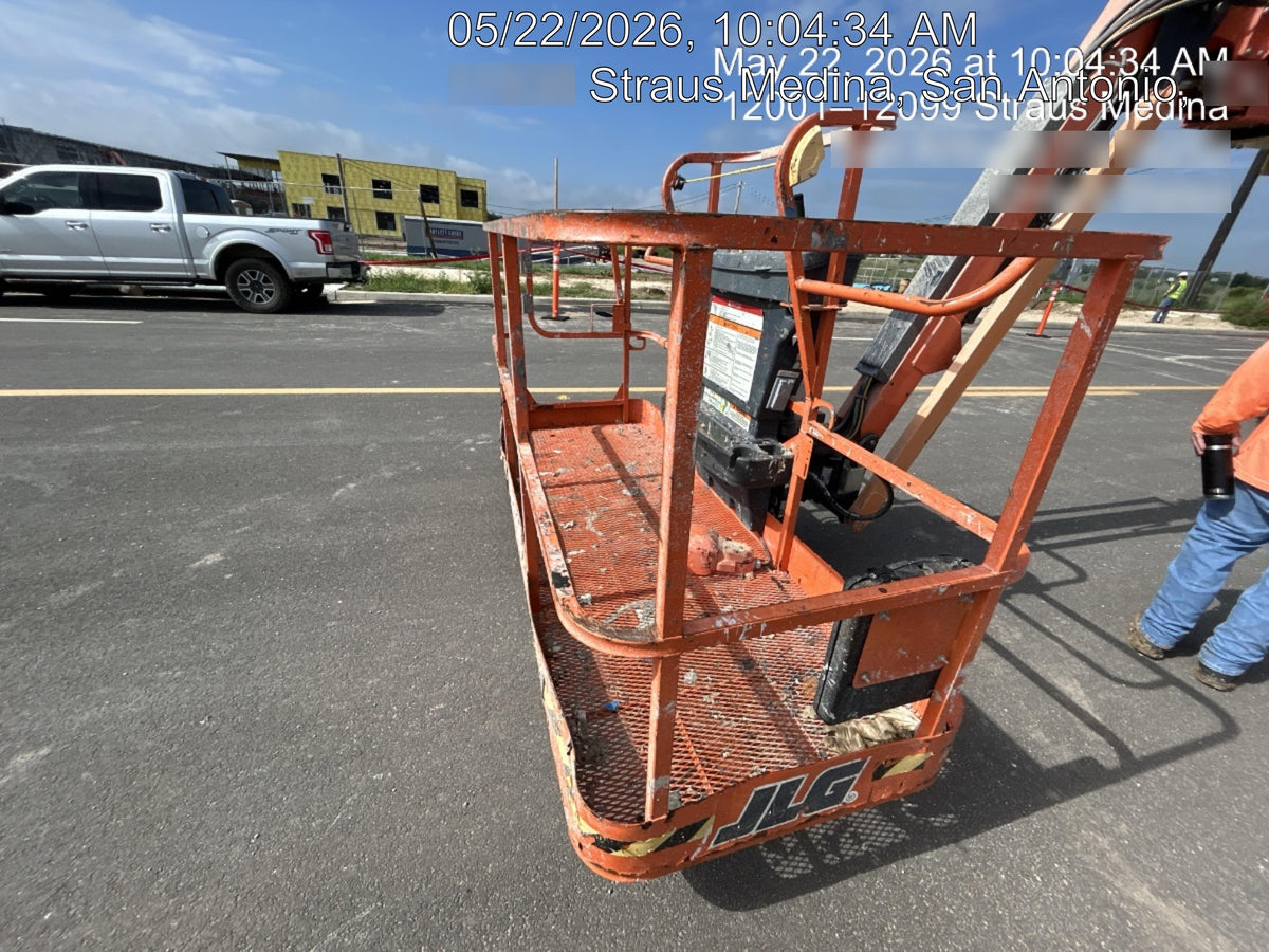2023 JLG 860SJ