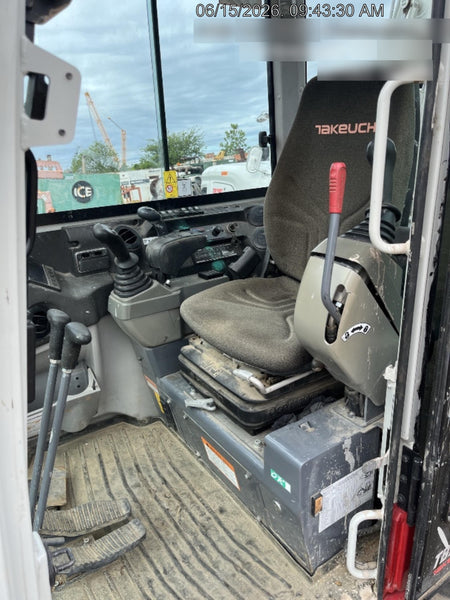 2021 TAKEUCHI TB235-2CR