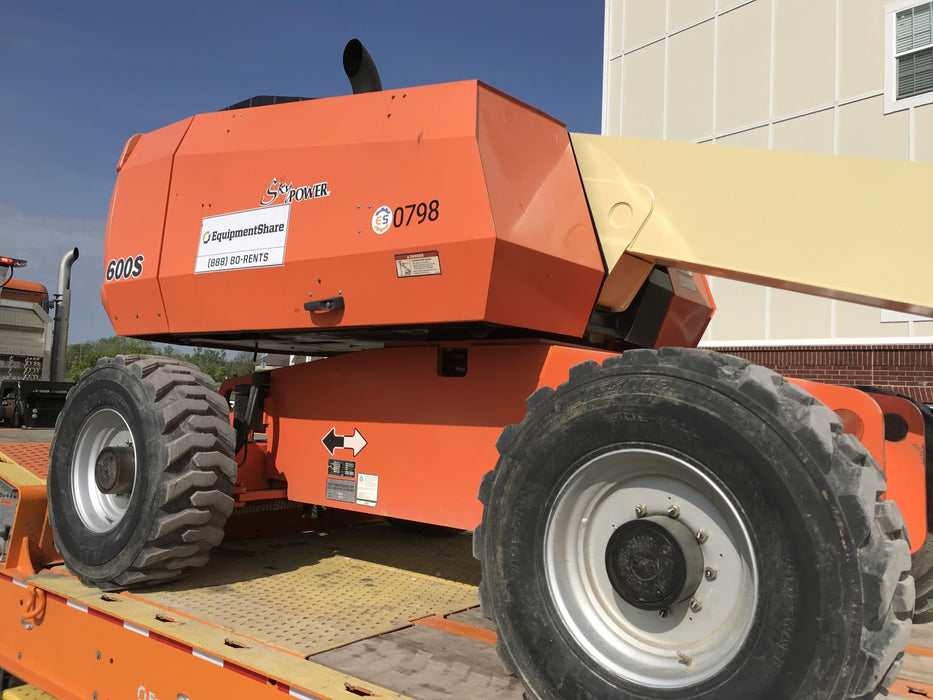 2004 JLG 600S 4WD
