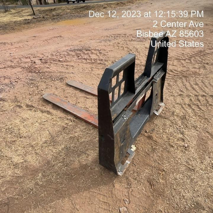 2021 PALADIN 48" Pallet Forks - Paladin