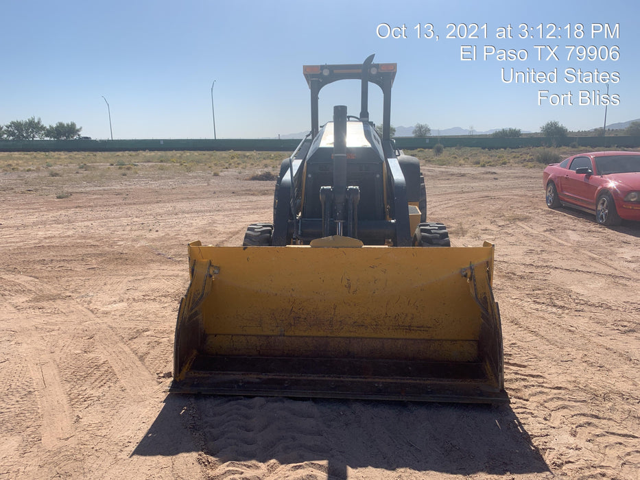 2020 John Deere 210LEP Canopy, 4WD, Second rear hydraulic cylinder, Light Package, Wheel weights