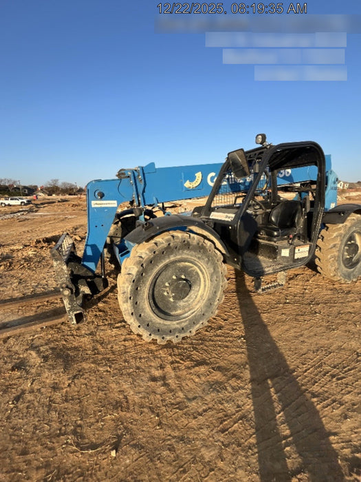 2018 Genie GTH-636 GTH-636 w/Open ROPS, Solid Tires, beacon/work lights, 48" carriage/forks