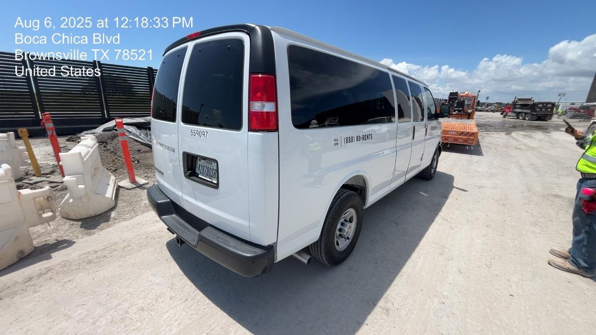 2025 CHEVROLET Express Van - Rental