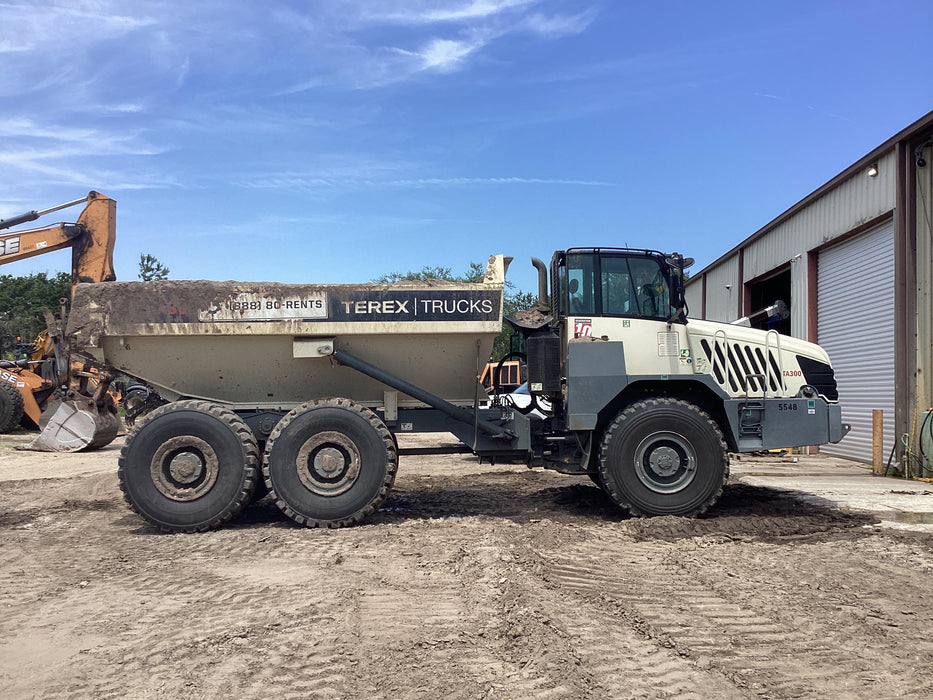 2020 TEREX TA300