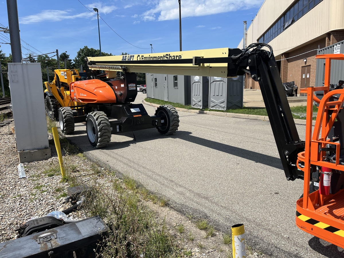 2023 JLG EC600SJ