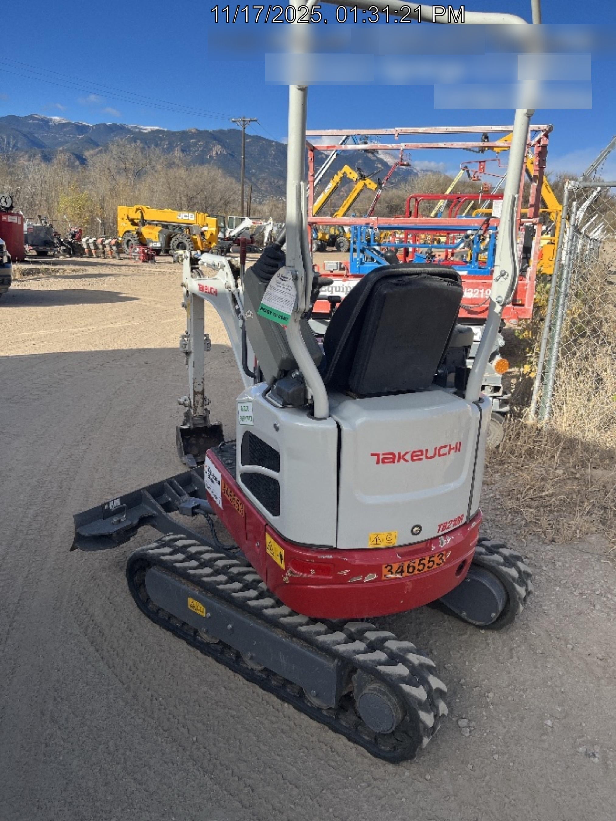 2023 TAKEUCHI TB210R