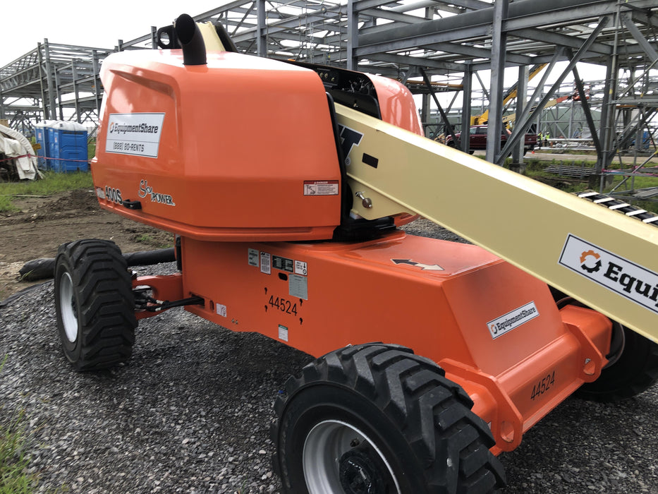 2019 JLG 400S