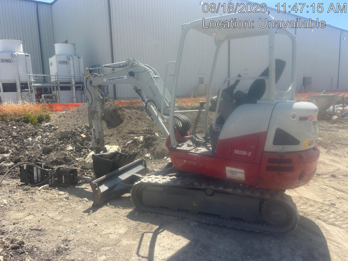 2024 TAKEUCHI TB235-2R