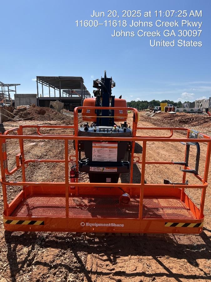 2025 JLG 660SJ
